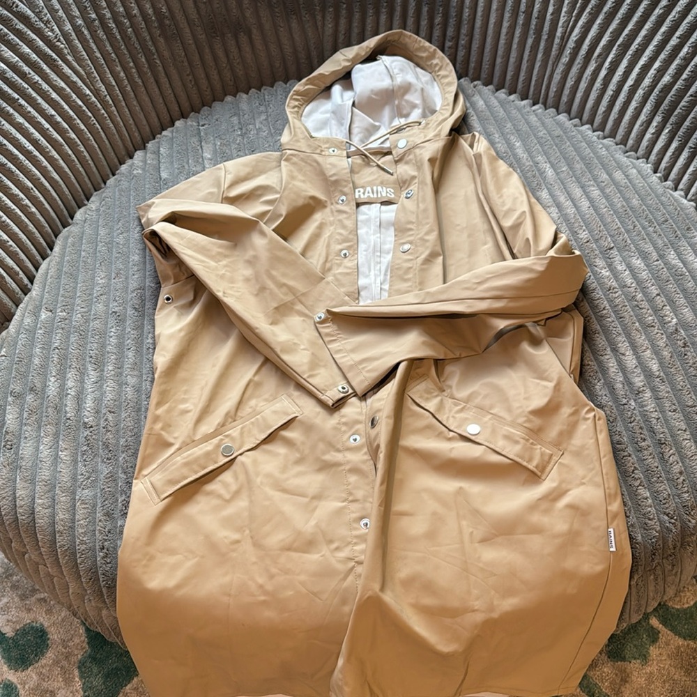 Men’s RAINS Button Up Raincoat